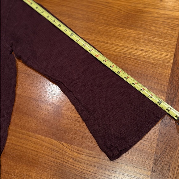 Bodil 100% Linen V-neck Tunic Top With Pocket - Picture 8 of 8